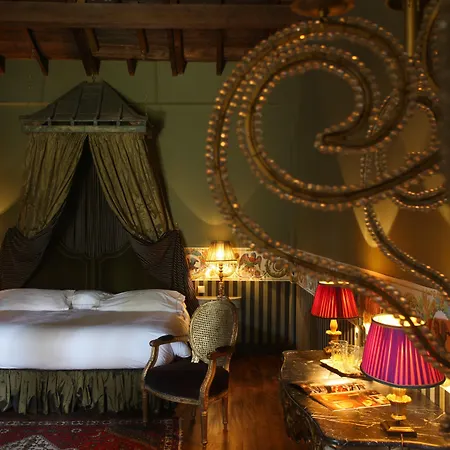 Jardins Secrets Hotel