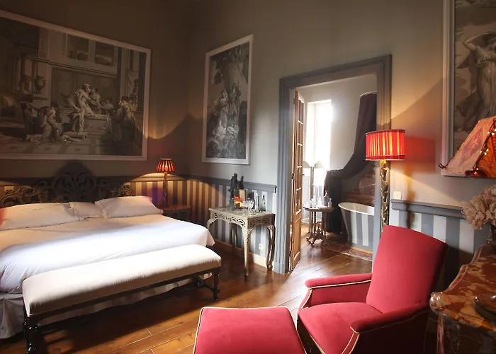 秘密花园酒店 酒店 尼姆