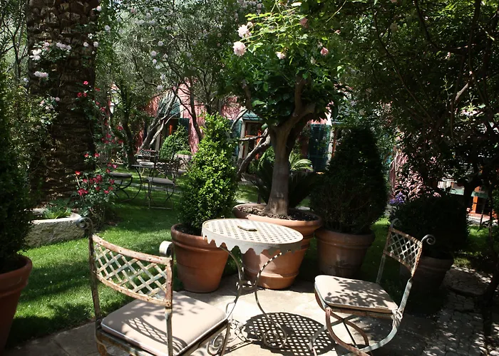 Jardins Secrets 5* Nîmes